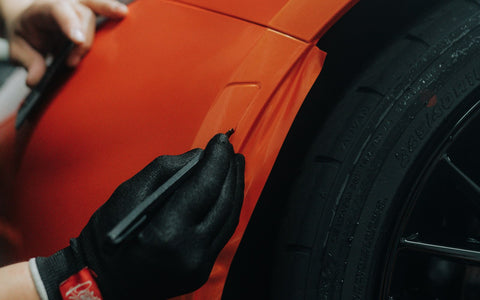 Quanto custa envelopar um carro? Preços reais